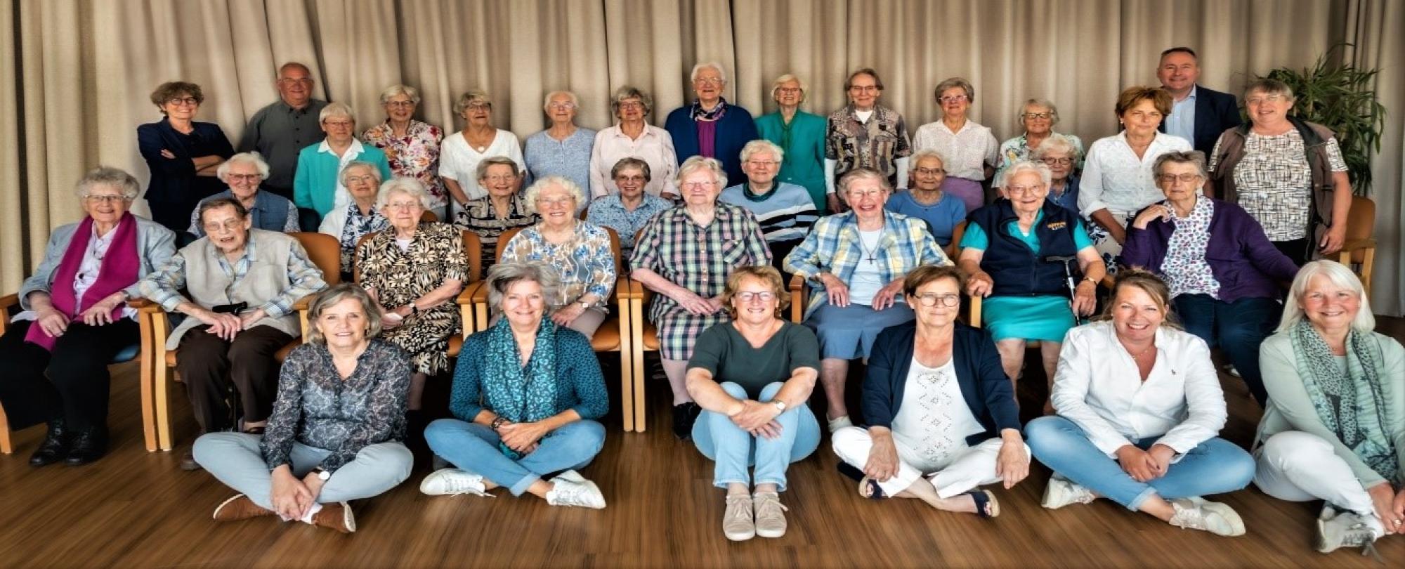 Members, staff and advisers of Unit The Netherlands - Belgium