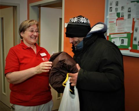 Arranging help at Elisabeth Outpatient Clinic for homeless people in Frankfurt
