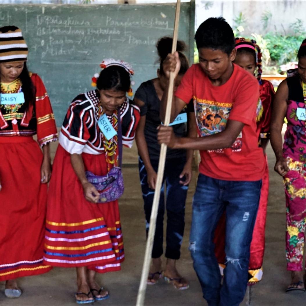 Bukidnon elders and youth demonstrate traditional farming