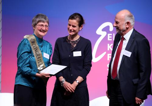 Sister Rita Schiffer receives the EKFS award 2022