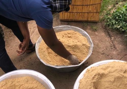 Preparing bowls of high nutritious Weanimix